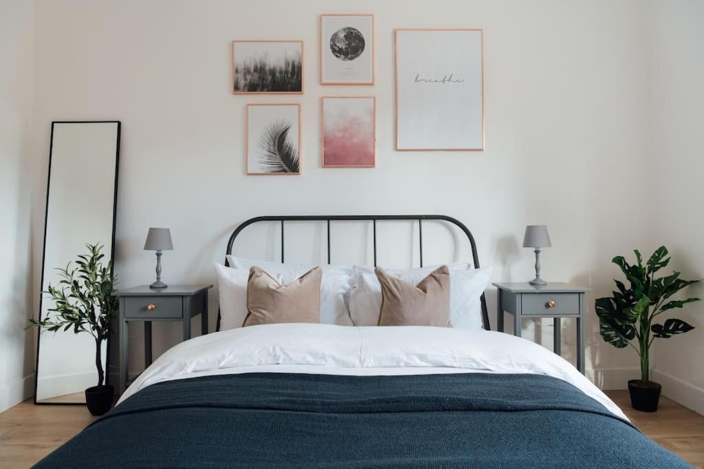 Stylish 2 Bedroom Flat In Ilford, London Exteriör bild