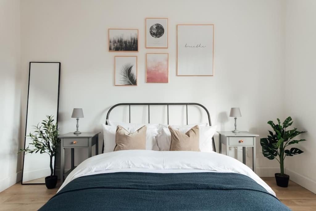 Stylish 2 Bedroom Flat In Ilford, London Exteriör bild