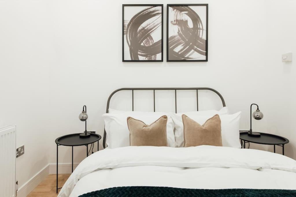 Stylish 2 Bedroom Flat In Ilford, London Exteriör bild